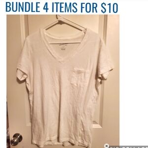 Universal Thread Cream V-Neck T-Shirt